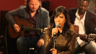 Indila  Tourner dans le vide Live  Paris [upl. by Niwroc]