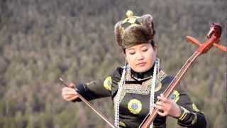 Traditional Mongolian Music amp Song quotThree Beautiful Chestnut Maresquot [upl. by Cheng]