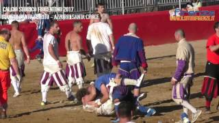 Calcio Storico sospesa la partita Azzurri Bianchi Alta tensione e Polizia in campo [upl. by Linea]