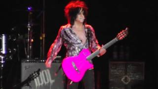 STEVE STEVENS AMAZING GUITAR SOLO [upl. by Nnahs]