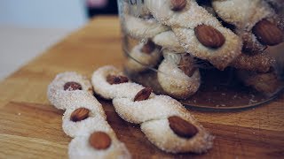 Biscotti pugliesi Con mandorle senza latte e senza uova [upl. by Ayisan402]