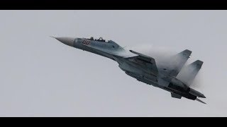 RUSSICHER KAMPFJET Russischamerikanische Begegnung in der Luft [upl. by Ryan]