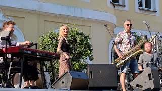 Duo StiehlerLucaciu feat Sarah Lesch  Nichts Live 2022 [upl. by Adamski]