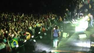 Eddie Vedder Goes Off on Violent Fan  LA Sports Arena 112313 [upl. by Beutler483]