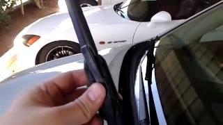 Installing and Removing Rain X Repel Windshield Wipers on my Pontiac Vibe 2004 amateur [upl. by Sieber751]