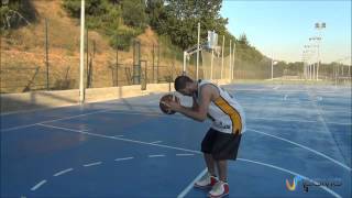 Lanzar un tiro libre  Tutorial de basket [upl. by Ylrebma]