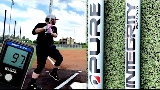 Hitting with the PURE INTEGRITY OG  USSSA Slowpitch Softball Bat Reviews [upl. by Geraldina]