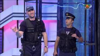 Portokalli 24 Nentor 2013  Kapo dhe policet Me vini prangat [upl. by Yecaw624]