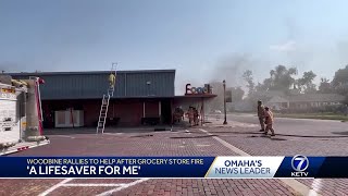 Woodbine community rallies to help pick up food after towns only grocery store burns [upl. by Tepper]