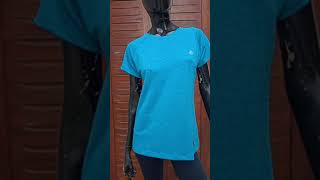 Remera Deportiva de Mujer Espalda de Microtul Celeste CARO R moda fashion ropa fitness [upl. by Namielus780]