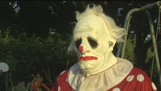 Have you seen this clown around Southwest Florida [upl. by Rowe]