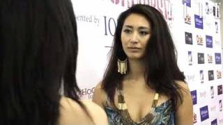 【ELLE TV JAPAN】2011Miss Universe Japanウォーキング講師 宮崎京さんに密着！ [upl. by Eceined]