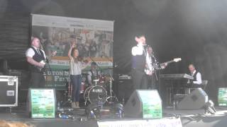 Ritchie Remo Rattlin Bog Luton St Patricks day 2016 [upl. by Sirhc]