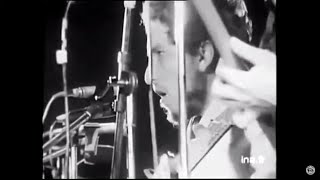 Bob Dylan  Quinn The Eskimo The Mighty Quinn RARE LIVE FOOTAGE  Isle Of Wight 1969 [upl. by Aip]