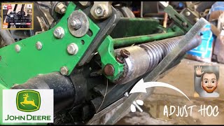 John Deere 220C How to adjust the cutting height 🔧John deere mechanic greenkeeper [upl. by Aihsal]