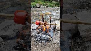 Galletto Amburghese Vallespluga alla fiamma con movimento a mulino cookingoutdoors bushcraft [upl. by Piscatelli533]