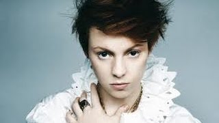 La Roux Observer music monthlys acts for 2009 [upl. by Jovitta653]