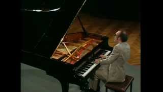 Alfred Brendel  Schubert  Piano Sonata No 22 in A major D 959 [upl. by Jempty]