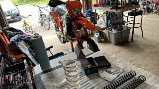 2025 ktm 300 xcw hard enduro fork and shock springs Along with TSP head insert [upl. by Nahtnaoj]