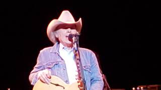 Suspicious Minds Dwight Yoakam Topeka KS March 31st 2019 [upl. by Hiamerej]