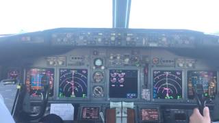 Cockpit Transavia Amsterdam Nice [upl. by Kippar]