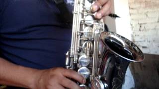 Tutorial Amigo Mesero Grupo Titanio Sax [upl. by Anyaj]