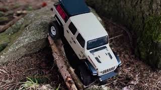 Axial Scx24 Gladiator Testfahrt [upl. by Yeneffit]