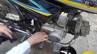 How to change engine oil CD70  Engine oil  Bike ka oil kaise change kare  Bikes Garage [upl. by Ayetal580]