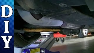 How to Remove and Repalce a Motor Mount  0306 Mitsubishi Outlander [upl. by Elehcim49]