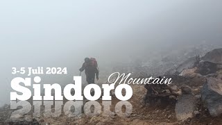 Gunung Sindoro Via AlangAlang Sewu Terbaru 35 Juli 2024 Puncak Kena Badai Hujan [upl. by Obaza]