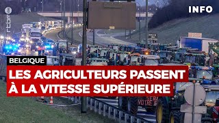 Belgique et France  les agriculteurs se mobilisent  RTBF Info [upl. by Annovahs396]