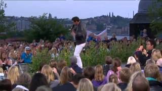 Måns Zelmerlöw Cara mia Live  Allsång på Skansen [upl. by Alrich]