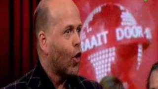 DWDD  Marc Marie droeg al die tijd een pruik [upl. by Tnecniv]