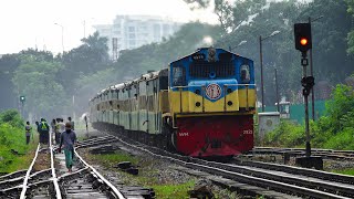 Old Vacuum Rake of Joyantika Express Train just after rain leaving Dhaka Cantonment Railway Station [upl. by Erida]