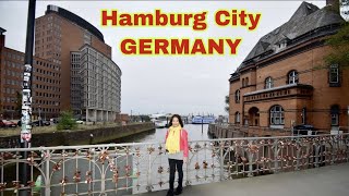 Germanys Most Beautiful City Hamburg 10€ Sightseeing Challenge [upl. by Oterol]