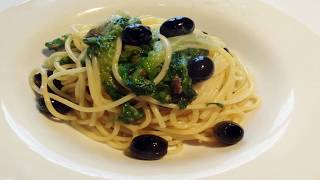 SPAGHETTI CON SCAROLA ALICI E OLIVE NERE [upl. by Nibot]