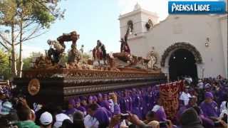 Jesús Nazareno de la Caída recorre Antigua Guatemala [upl. by Snook741]