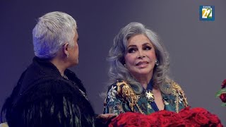 Verónica Castro con Eugenia León y la Sonora Santanera interpretando ¿Quién será  Ven acá [upl. by Auburta]