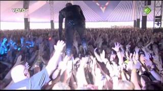 Crowdwalking  Skunk Anansie  Weak  Lowlands 2011 [upl. by Adidnere]