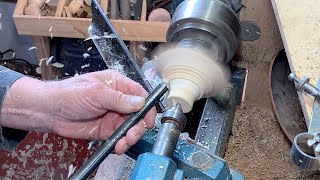 Richard Raffan on cheap and easy ways to remove tenons on bowls or refine a foot [upl. by Gwendolyn]