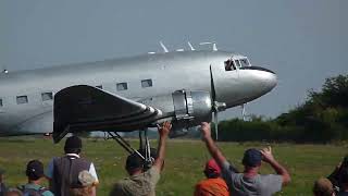 Douglas DC3 Landing amp Pilot Salute Air Legend 2023 MelunVillaroche France by HabariSalam [upl. by Niels170]