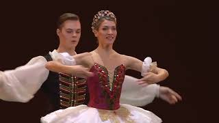 パ・ド・ドゥ・アダージョ「コッペリア」ラトヴィアバレエ、Pas de deux Adagio from ballet quotCoppeliaquot Sabine Stroksa Karlis Cirulis [upl. by Lipman]