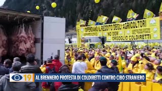 Al Brennero la protesta di Coldiretti contro il cibo straniero [upl. by Attelliw651]