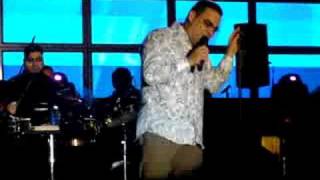 Gilberto Santa Rosa  No te vayas [upl. by Salchunas157]