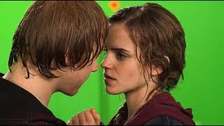 Behind the scenes Ron and Hermione Kiss Wizard Collection [upl. by Tol]