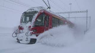 RhB Extrazüge Skimarathon  Schneesturm auf dem Berninapass mit Schneefräse und Ahnenzug 10032024 [upl. by Fidelity]