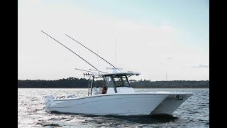 WorldCat 400CCX Walkthrough  2023 NY Boat Show [upl. by Cally]