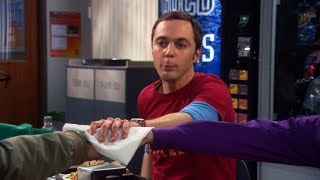 A Sheldon le HACKEAN su cuenta de WoW 23  The Big Bang Theory Latino [upl. by Adeys499]