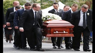 Virat Kohli at Phillip Hughes funerl  Sean Abbott also attended the funerl [upl. by Llib]