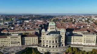 Die Schweiz in 4K Die Stadt Bern an einem goldenen Herbsttag [upl. by Jeremie]